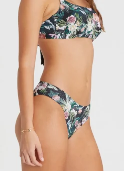 Lisanthus Charlize Classic Pant