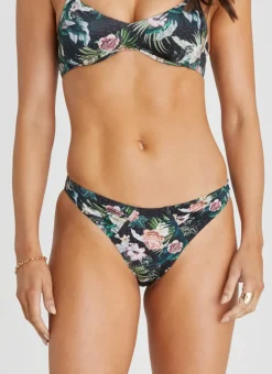 Lisanthus Mila Cheeky Pant