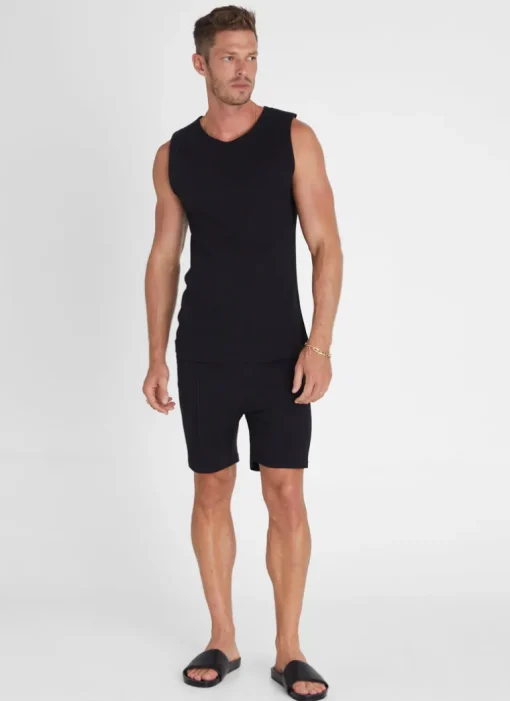 Noir Shorts