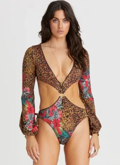 Poppy Monaghan One Piece