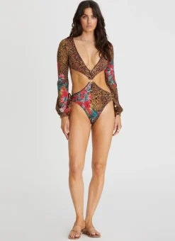 Poppy Monaghan One Piece