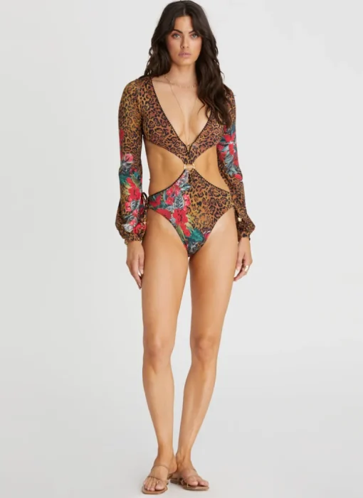 Poppy Monaghan One Piece